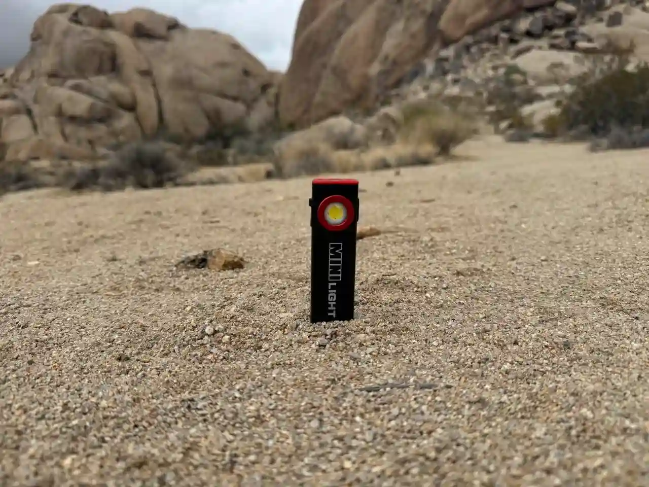 Mini portable work light
